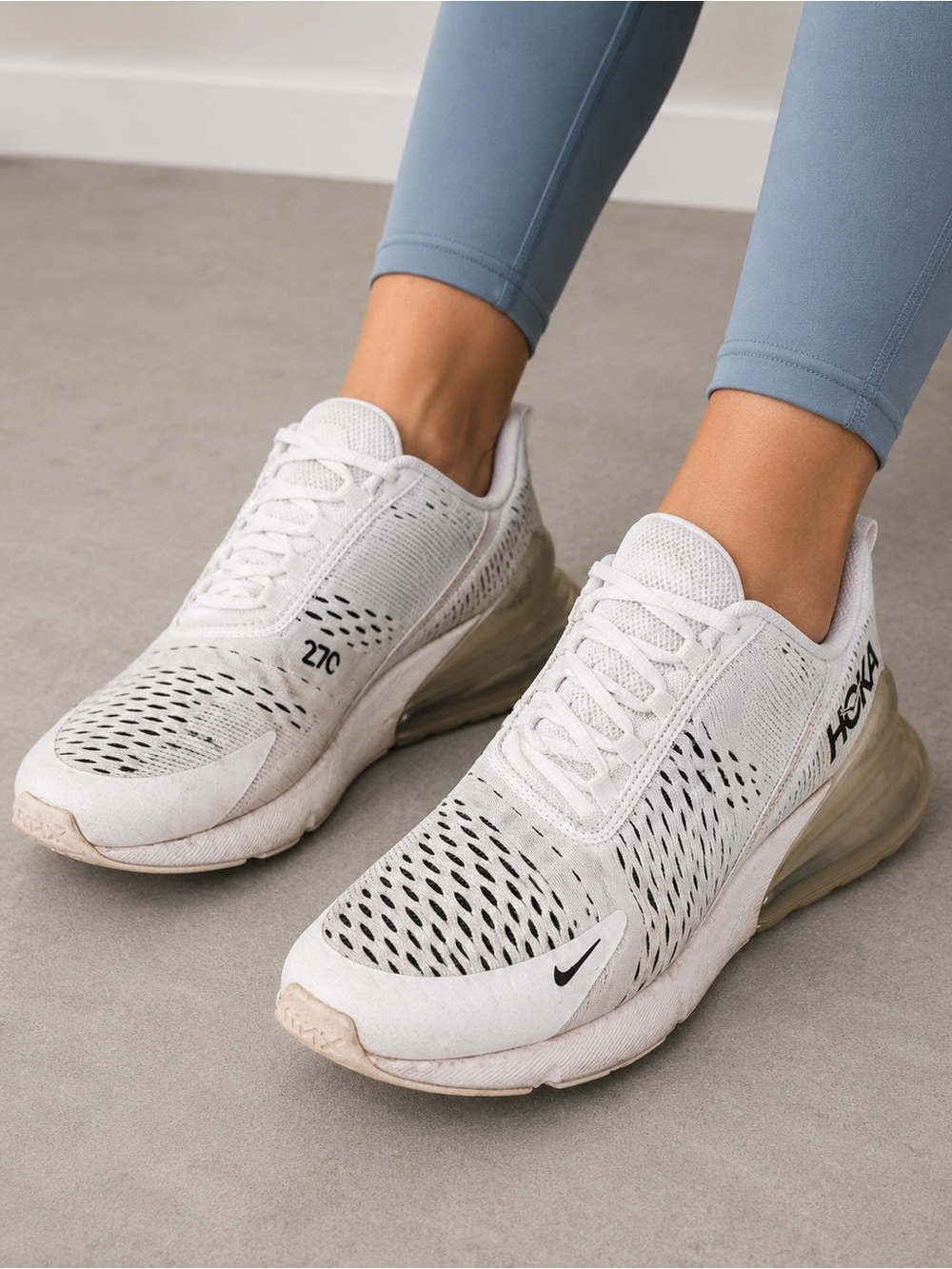 Nike Air Max 270 Womens White Black AH6789-100 Running Shoes Sneaker Size 10